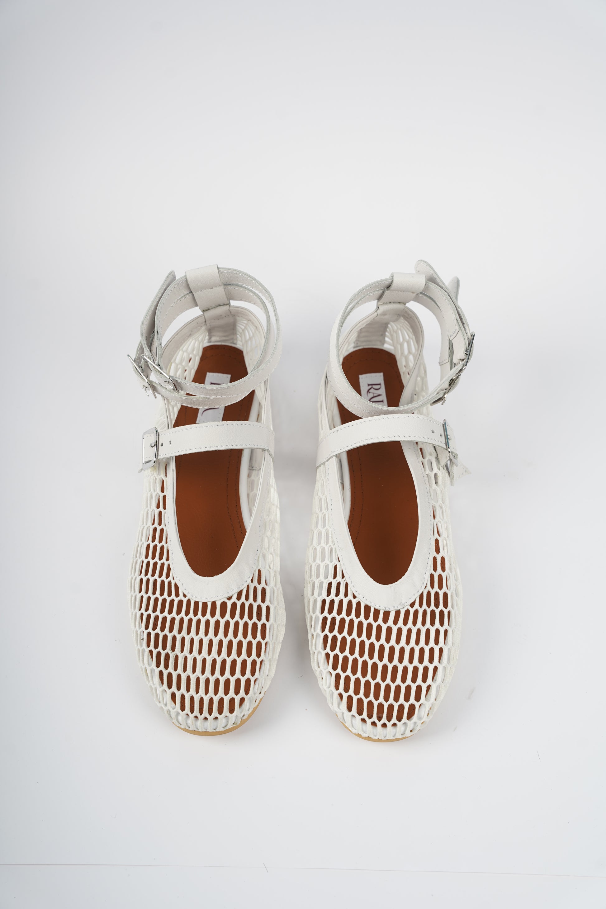 IVORY FLATS IN FISHNET