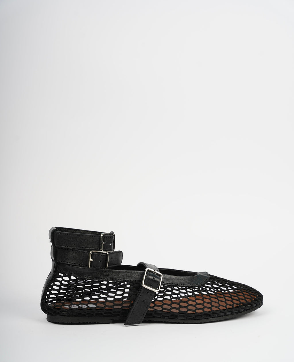 NOIR FLATS IN FISHNET