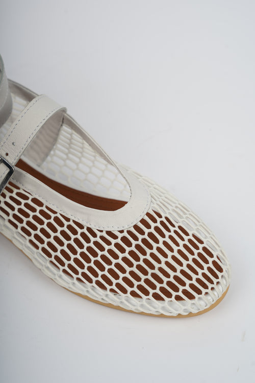 IVORY FLATS IN FISHNET